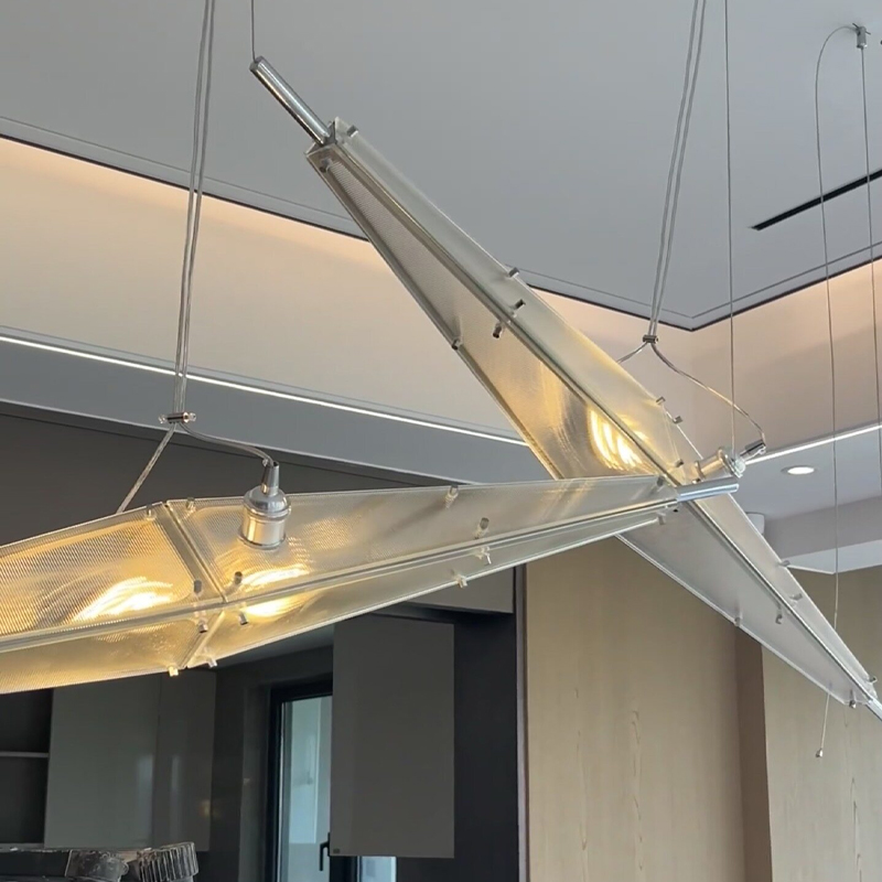 Lampadario in Vetro LED dal De - Home Of The Year Bathroom recensione e prezzo